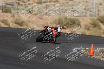 media/Apr-19-2025-AHRMA (Sat) [[3d98ca3309]]/Race/Group 8/Turn 4/